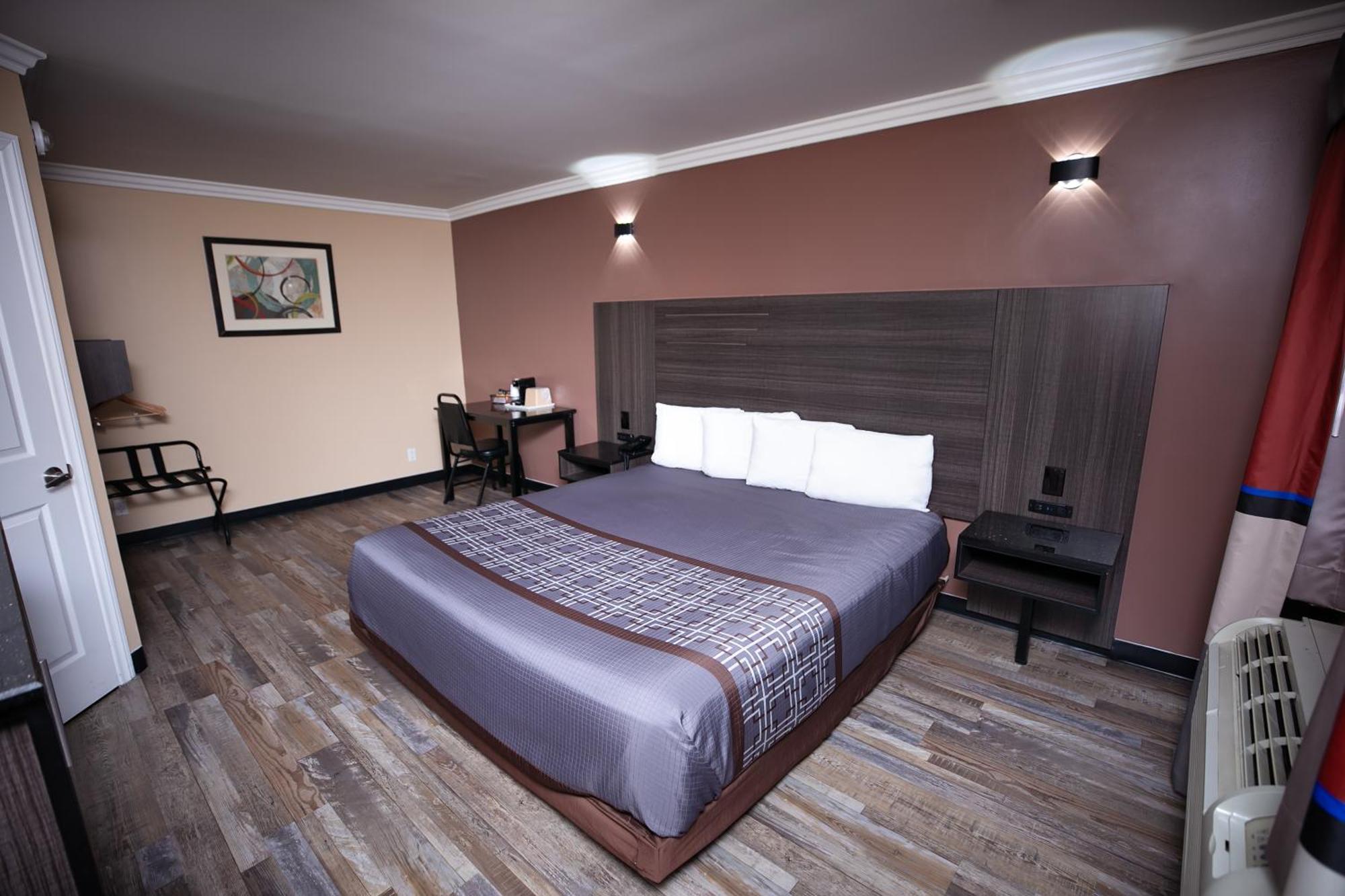 Rodeway Inn & Suites Bellflower Zewnętrze zdjęcie