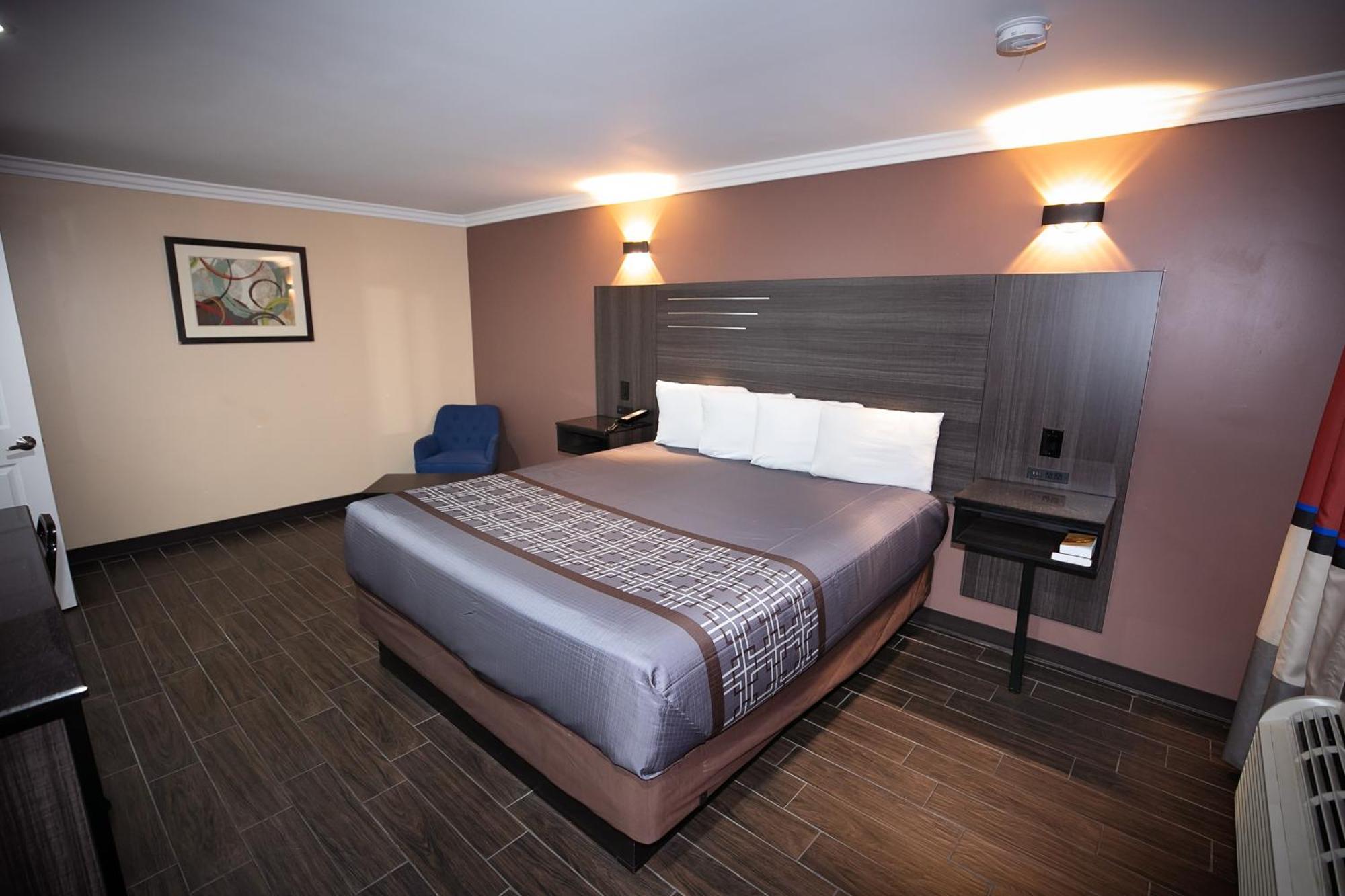 Rodeway Inn & Suites Bellflower Zewnętrze zdjęcie