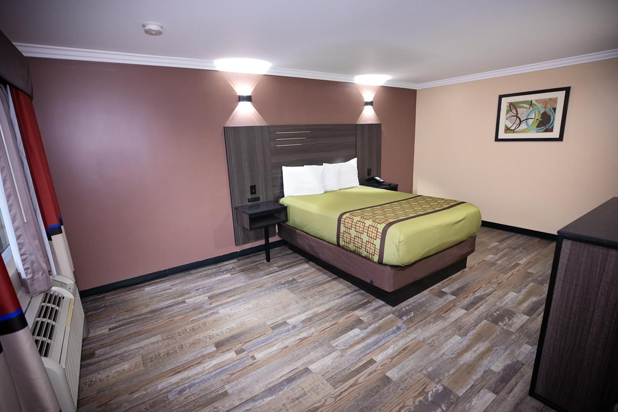 Rodeway Inn & Suites Bellflower Zewnętrze zdjęcie